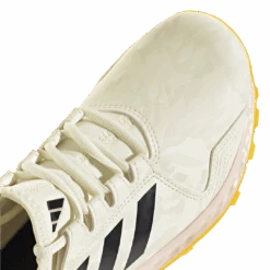 Hockey Youngstar Ivory (2024) -Hockeycentre IG2040 9 FOOTWEAR Photography DetailView2 white